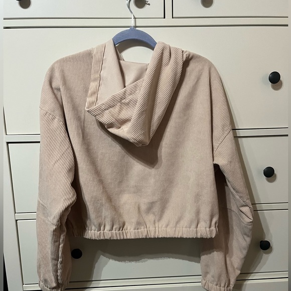 SHEIN corduroy cropped tan zip-up jacket. Never worn! Size Large. - Picture 7 of 7